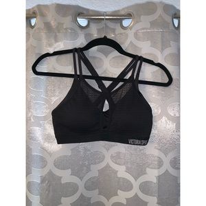 Victoria's Secret • Black Sports Bra